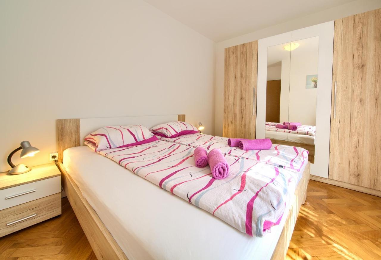 Apartman Mihael Malinska Exteriör bild